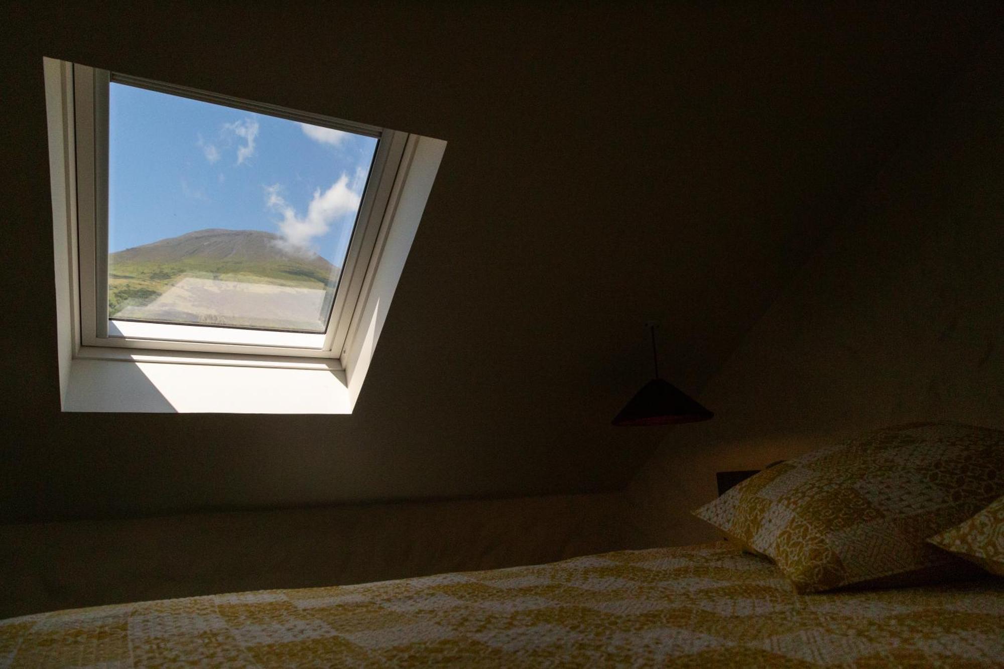 Casas Do Amarelo Sao Mateus (Pico island)